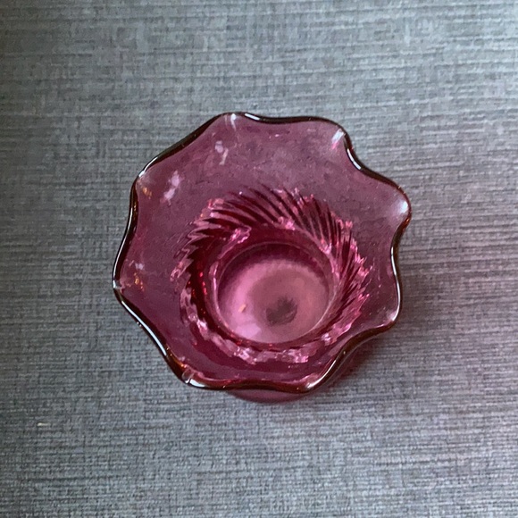 Vtg cranberry glass bud vase w/ applied clear band - Picture 2 of 7